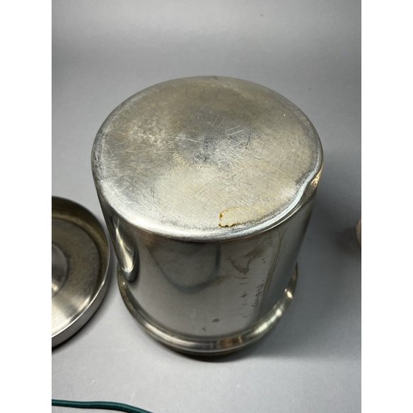 Vintage WW2 Polar Ware MD USN Stainless Steel 7" Medical Canister w/ Lid - Picture 8 of 10